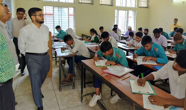 এসএসসি ও সমমান পরীক্ষা: প্রথম দিনে দেবীদ্বারে অনুপস্থিত ১০২ পরীক্ষার্থী