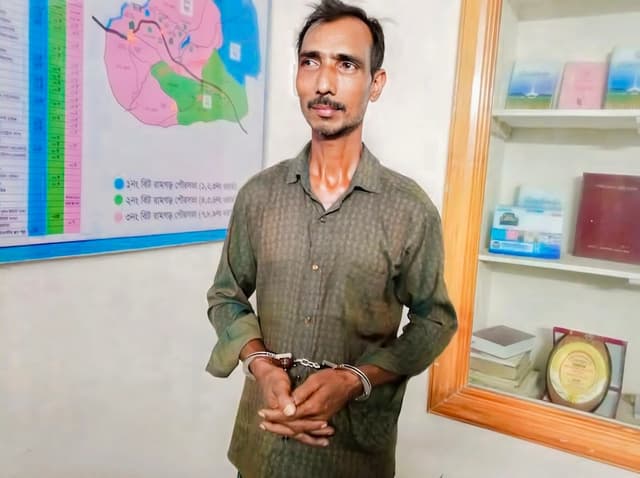 রামগড়ে ৭ বছরের শিশু ধর্ষণ: দোকানদার আটক