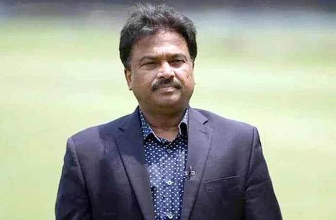 পদ হারিয়ে ভোরে দেশ ছেড়েছেন ফারুক আহমেদ ! 