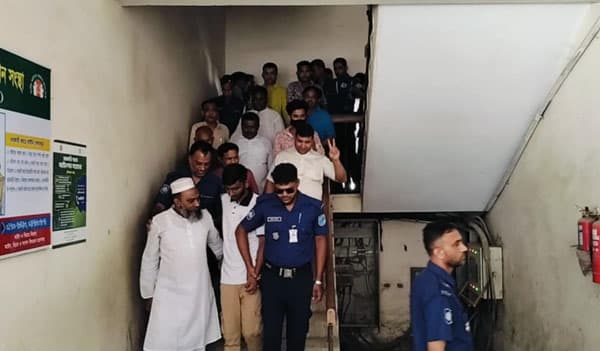 রাজবাড়ীতে ছাত্র আন্দোলনে হামলা, ইউপি চেয়ারম্যানসহ ১০ জন কারাগারে 