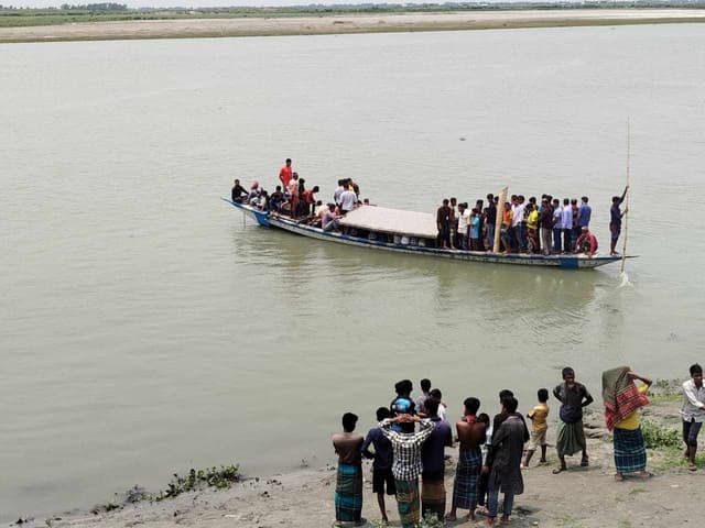 গোপালপুরে যমুনা নদীতে গোসল করতে গিয়ে নিখোঁজ জয়নালের লাশ ১৬ দিন পর উদ্ধার