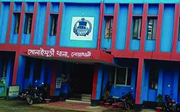 নোয়াখালীতে দায়িত্বে অবহেলা করায় ১২শিক্ষককে অব্যাহতি 