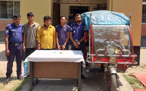 গোয়ালন্দে অপহৃত ব্যক্তি উদ্ধার, ৩ জন গ্রেফতার