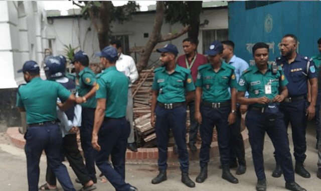 আন্তর্জাতিক অপরাধ ট্রাইব্যুনালে হাজির সাবেক ১৯ মন্ত্রী-প্রতিমন্ত্রী ও উপদেষ্টা