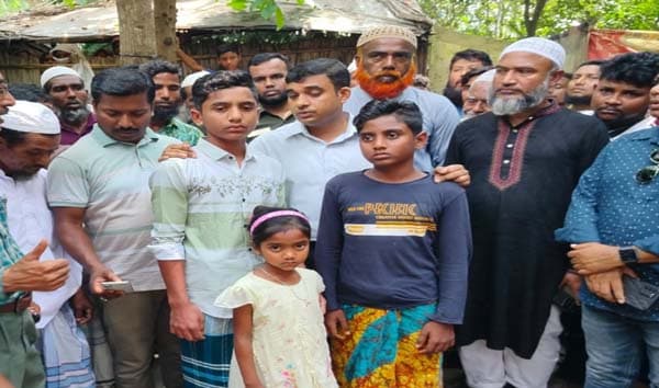 হিজলায় বজ্রপাতে নিহত পরিবারের পাশে ইউএনও 