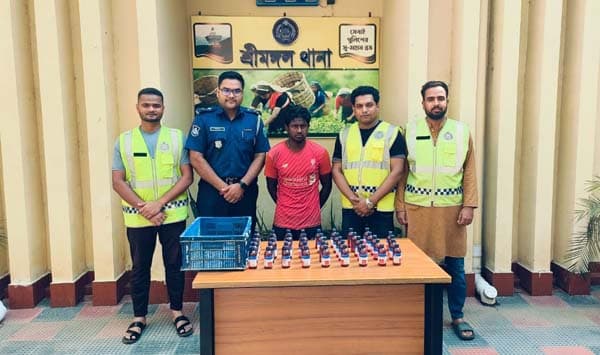শ্রীমঙ্গলে ৪৫ বোতল নিষিদ্ধ সিরাপ উদ্ধার, কারবারী আটক