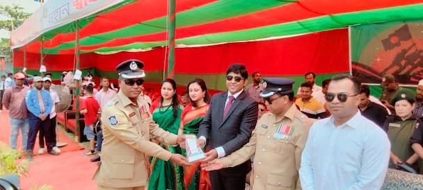 "টেকনাফে স্বাধীনতা দিবসের বর্ণাঢ্য অনুষ্ঠান"