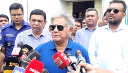 স্থলবন্দর পুনর্গঠনে গুরুত্ব দিচ্ছেন উপদেষ্টা এম সাখাওয়াত হোসেন