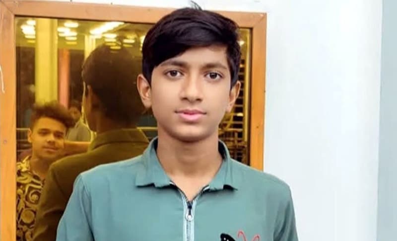 বরিশালে ছিঁড়ে পড়া তার কেড়ে নিল কিশোরের জীবন