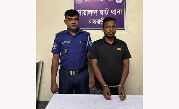 বালু ব্যবসায়ীর কাছে চাঁদা দাবি, কৃষকলীগ নেতাসহ ৫ জনের বিরুদ্ধে মামলা