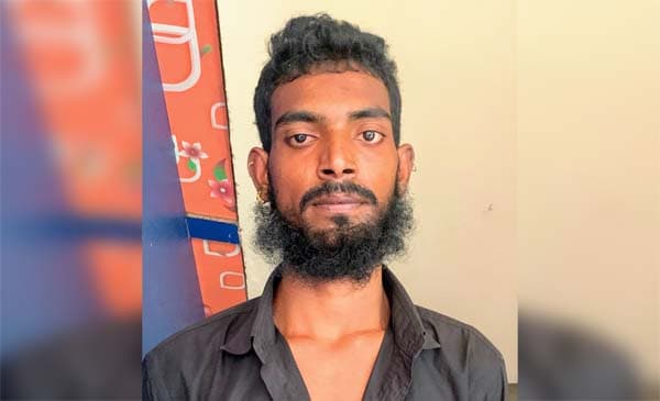 মাদকের টাকা না পেয়ে মা’কে কুপিয়ে যখম