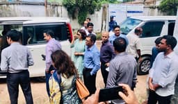 বাণিজ্য গতি বৃদ্ধিতে হিলি স্থলবন্দরে ১২ সদস্যের প্রতিনিধি দল