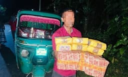 মৌলভীবাজারে ভারতীয় বিড়ি চোরাচালান আটক, সিএনজি জব্দ