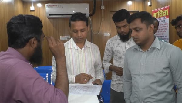 বরিশালে ঈদযাত্রায় অতিরিক্ত ভাড়া রোধে যৌথ অভিযান