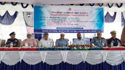 মহিপুরে বৈধ ট্রলবোট বন্ধ ও সামুদ্রিক মৎস্য সম্পদ সুরক্ষায় মতবিনিময় সভা