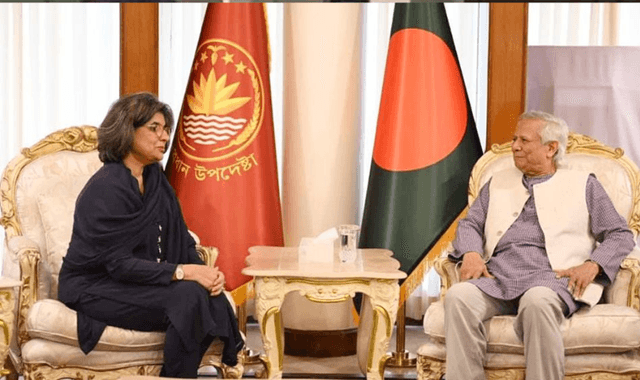 বাংলাদেশ-পাকিস্তান সম্পর্ক জোরদারে গুরুত্বারোপ প্রধান উপদেষ্টার