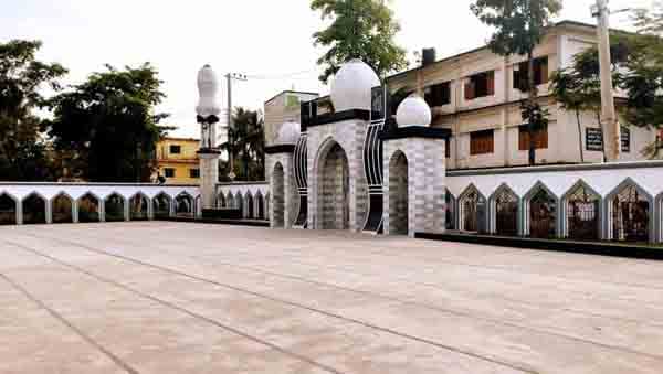 ঐতিহাসিক সৈয়দ শাহ মোস্তফা পৌর ঈদগাহে তিনটি ঈদের জামাত