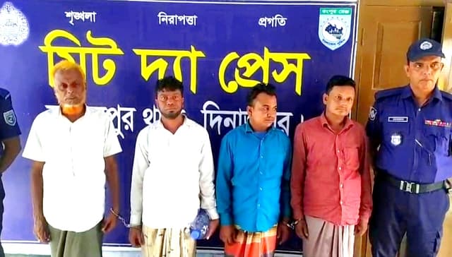 হাকিমপুরে জুয়ার আড্ডায় পুলিশের অভিযান: মূল হোতা সহ ৪ আটক