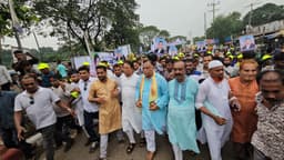 গোয়ালন্দ মোড়ে বিএনপির বর্ণাঢ্য বিজয় মিছিল অনুষ্ঠিত