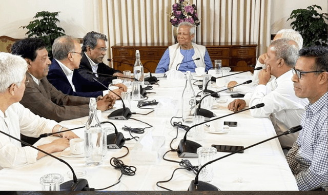 জাতীয় ঐকমত্য কমিশনের বৈঠক: রাজনৈতিক আলোচনার অগ্রগতি পর্যালোচনা