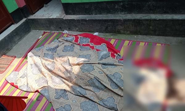 দৌলতদিয়ায় যৌনকর্মীর রহস্যজনক মৃত্যু