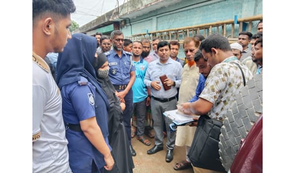কালিকচ্ছ বাজারে মাদকবিক্রির অভিযানে গ্রেফতার নারী