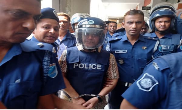 রাজবাড়ীর সাবেক এমপি কাজী কেরামত আলীকে কারাগারে প্রেরণ 