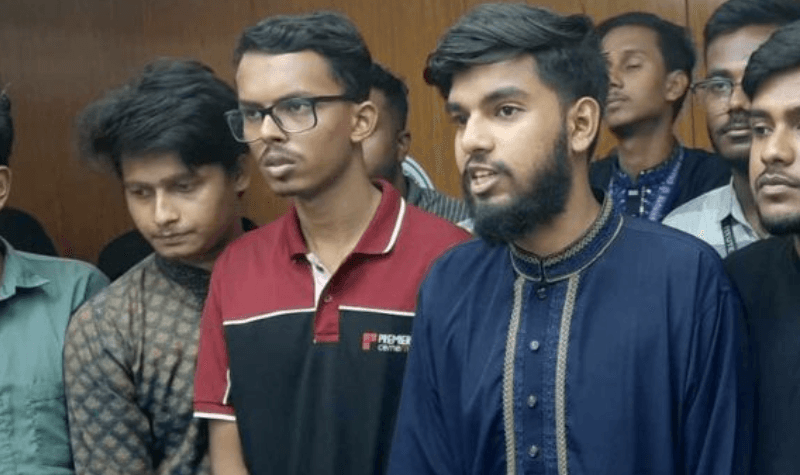 ছয় দফা নিয়ে অসন্তোষ, আন্দোলনে ফিরছে পলিটেকনিক শিক্ষার্থীরা