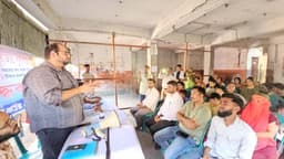 দৌলতদিয়ার যৌনপল্লীতে টাইফয়েড টিকা সচেতনতা ক্যাম্পেইন