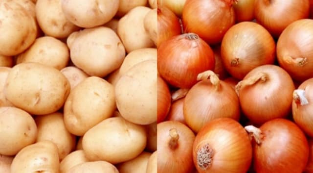 সুখবর দাম কমেছে আলু-পেঁয়াজের