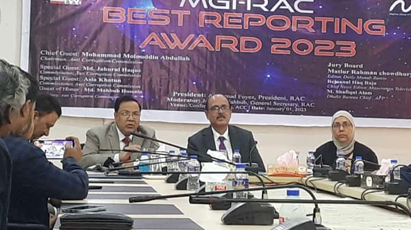 প্রার্থীদের হলফনামা যাচাইয়ের ইঙ্গিত দুদকের