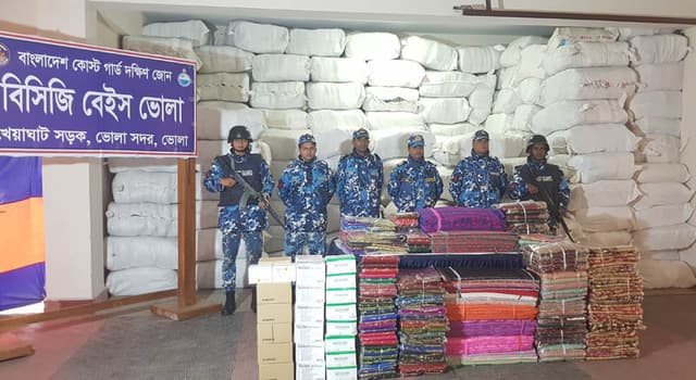 ২২ কোটি টাকা মূল্যের ভারতীয় শাড়ি জব্দ করল কোস্টগার্ড