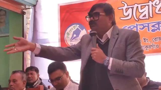 সংবাদ প্রকাশ করায় গনমাধ্যম কর্মীদের প্রতি ক্ষোভ ঝারলেন আ.লীগ নেতা