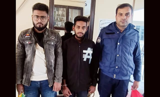 দেবীদ্বারে স্কুলছাত্রীসহ ২ কিশোরীকে ধর্ষনের অভিযোগে আটক ২