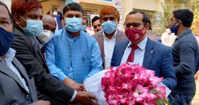 কক্সবাজার জেলা প্রশাসকের সাথে উখিয়া উপজেলা প্রশাসনের মতবিনিময়