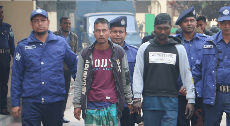নওগাঁয় ডাকাতির সময় ফাঁকা মাঠে নিয়ে গৃহবধুকে গণধর্ষণ, গ্রেফতার ৭