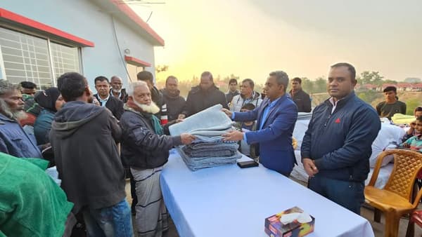 শ্রীমঙ্গলে ২০০ পরিবার পেলো প্রধানমন্ত্রীর উপহার কম্বল