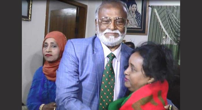 ভবিষ্যতে তৈমূর কাকার পরামর্শ নেব: আইভী