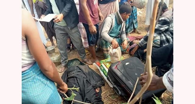 টেকনাফে পিকআপ-অটোরক্সা মুখোমুখি সংঘর্ষে নিহত- ২
