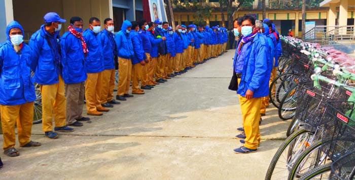ধামইরহাটে গ্রাম পুলিশদের মাঝে বাইসাইকেল বিতরণ