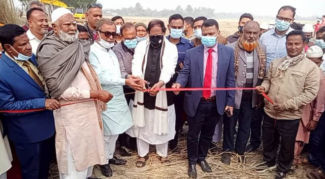 পাঁচবিবিতে খাল খনন কাজের উদ্বোধন