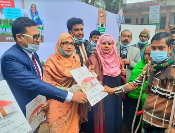 সরাইলে ১০২ টি পরিবার পেল তাদের স্বপ্নের ঠিকানা