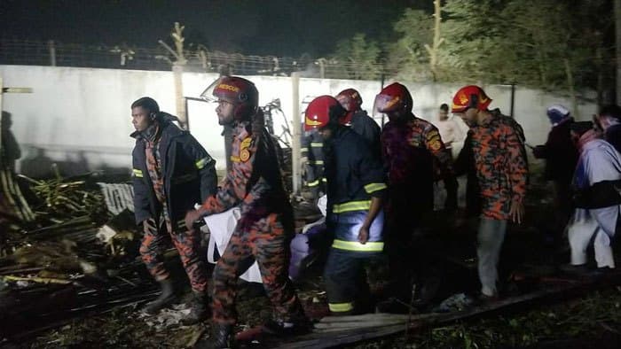 নারায়ণগঞ্জ আগুনে পুড়ে একই পরিবারের চার জনের মৃত্যু