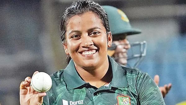 আইসিসির বর্ষসেরা ওয়ানডে দলে একমাত্র বাংলাদেশী নাহিদা