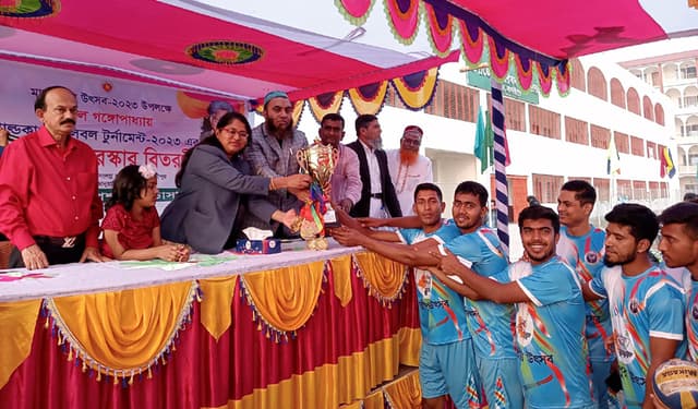 ডাসারে গোল্ডকাপ ভলিবল টুর্নামেন্টের ফাইনাল খেলা অনুষ্ঠিত