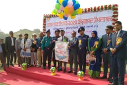 বরিশালে জাতীয় গোল্ডকাপ ফুটবল টুর্নামেন্টের উদ্বোধন