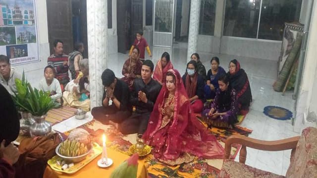 প্রেমের টান: বাংলাদেশে এসে বিয়ের পিড়িতে থাই তরুণী
