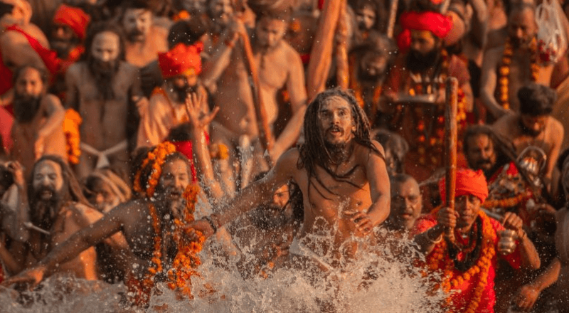 ভারতের মহাকুম্ভ মেলায় পদদলনে ৭ জনের মৃত্যু