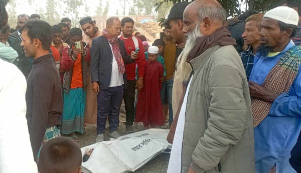 ঠাকুরগাঁওয়ে  সড়ক দুর্ঘটনায় মোটরসাইকেল আরোহীর মৃত্যু