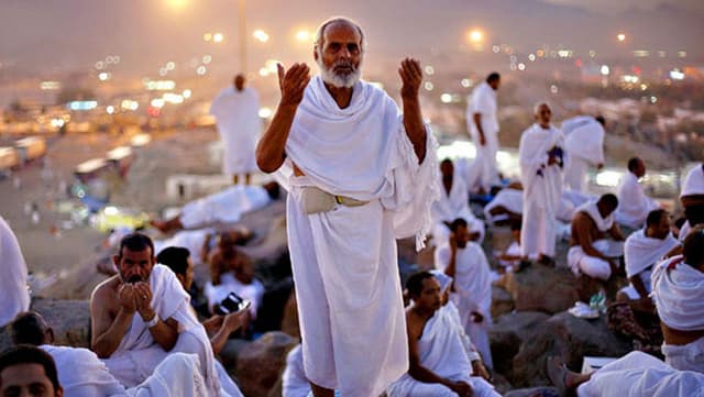 হজ পালনের সর্বনিম্ন বয়স নির্ধারণ